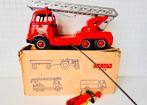 DAF arnold TRUCK BRANDWEER LADDERWAGEN MET DOOS, Antiek en Kunst, Antiek | Speelgoed, Ophalen of Verzenden