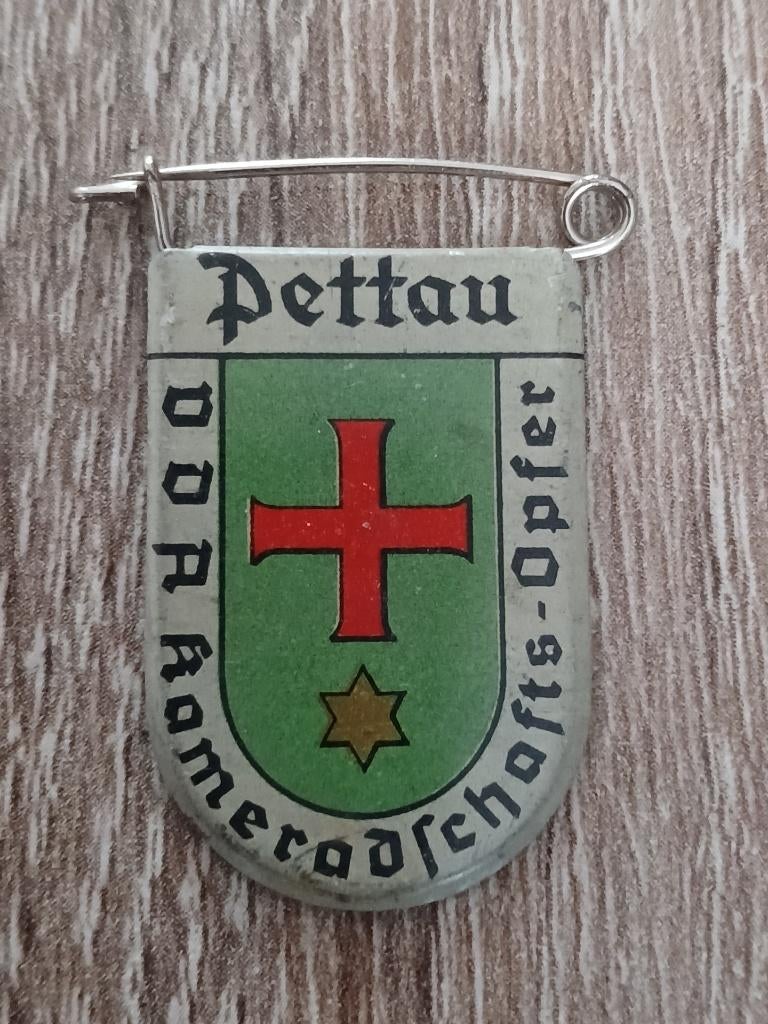 WHW spende 1934 - 1935, Pettau, Verzamelen, Ophalen of Verzenden, Overige soorten, Duitsland, Embleem of Badge