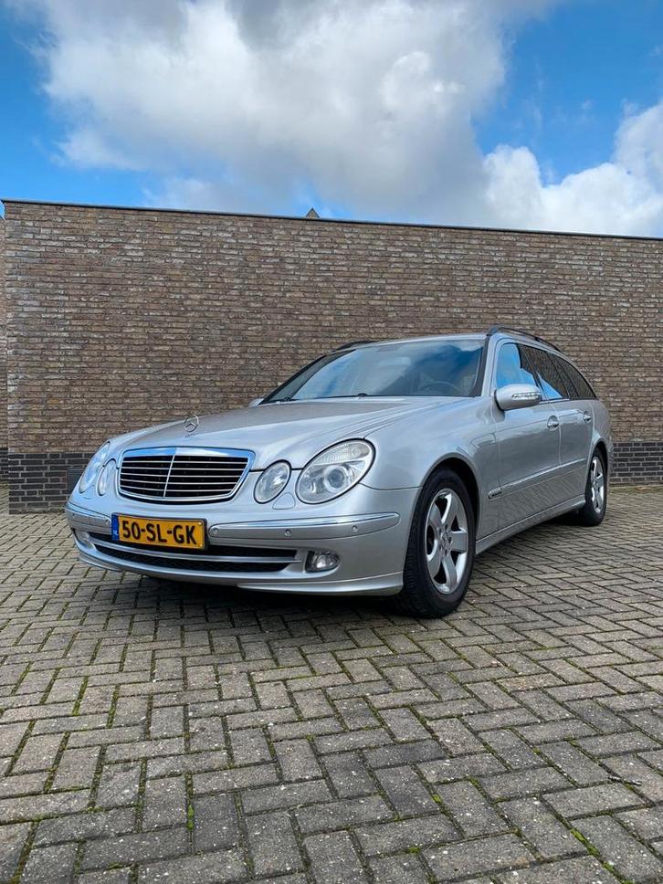 Mercedes-Benz E-Klasse 1.8 E200 Kompr Combi AUT 2006 Grijs, Auto's, Mercedes-Benz, Particulier, E-Klasse, ABS, Airconditioning