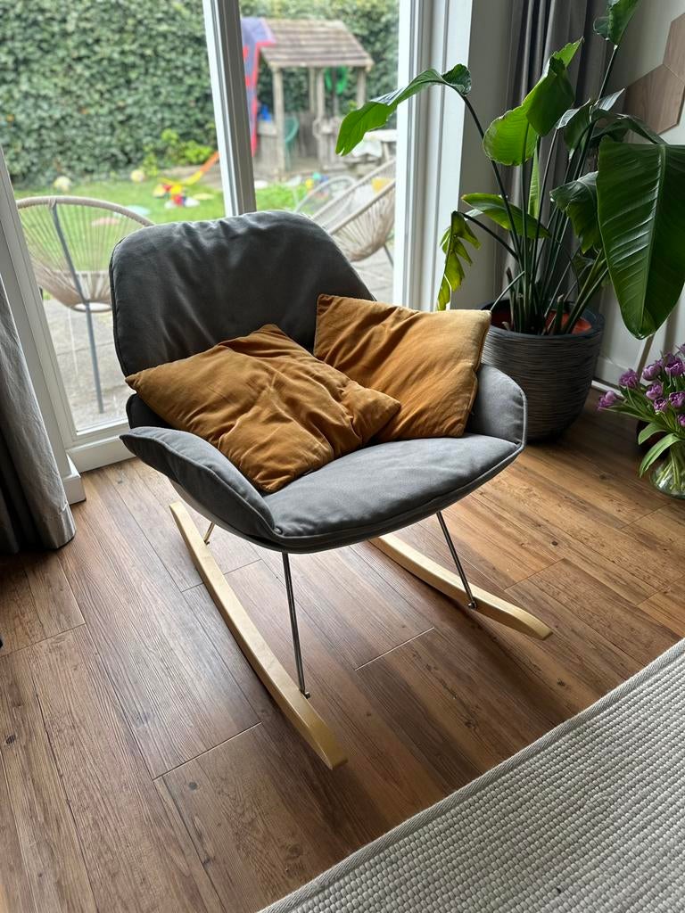 Mooie lounge schommelstoel, Huis en Inrichting, Stoelen, Ophalen, Kunststof, Gebruikt, Eén