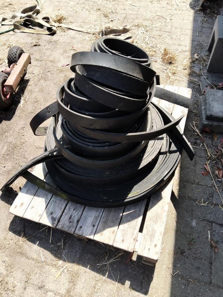Ruim 120 meter beoband, Dieren en Toebehoren