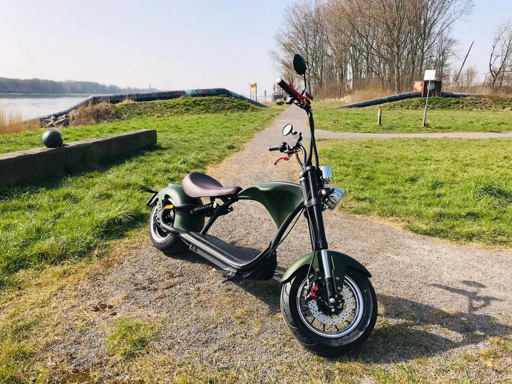 E-Chopper NIEUWSTAAT Alleen accu vervangen = rijden!, Fietsen en Brommers, Ophalen, Zo goed als nieuw, Overige typen