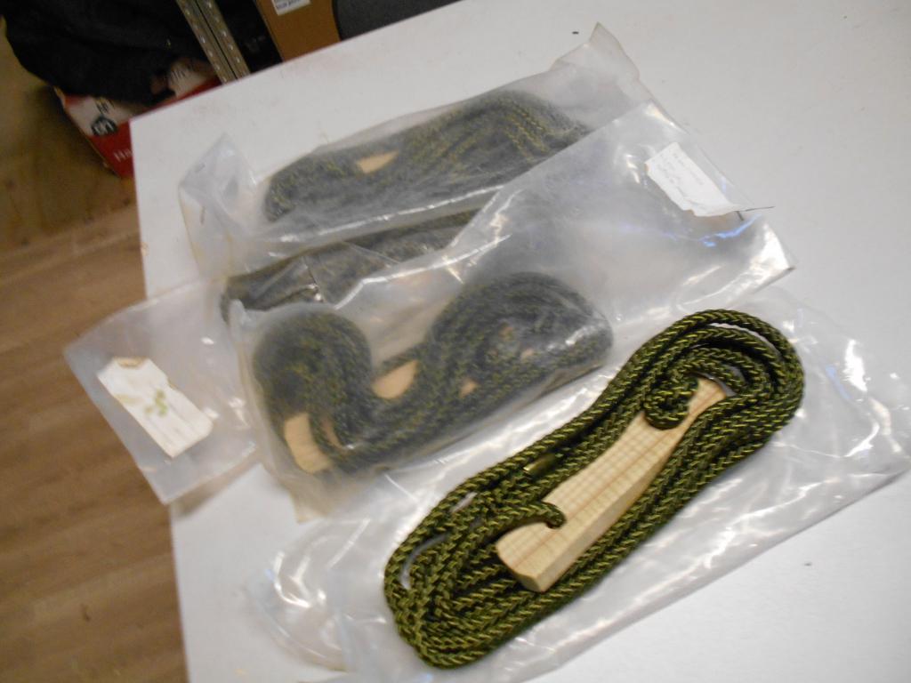 Touw met spanner Nederlands leger tent, Ophalen of Verzenden, Landmacht, Nederland, Overige typen