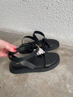 Mooie Zwarte Leren Sandalen van ZARA, maat 41! NIEUW!, Nieuw, Zara, Zwart, Sandalen of Muiltjes