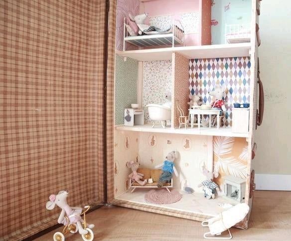 Handgemaakt Poppenhuis in Vintage Koffer, Ophalen of Verzenden, Nieuw, Poppenhuis