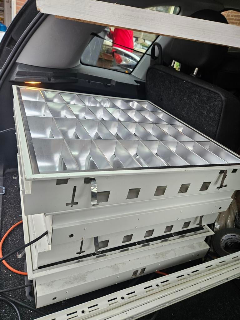 Grote TL-armaturen met raster - Ideaal voor werkplaats, Ophalen of Verzenden, Gebruikt, Overige materialen, Industrieel, Functioneel