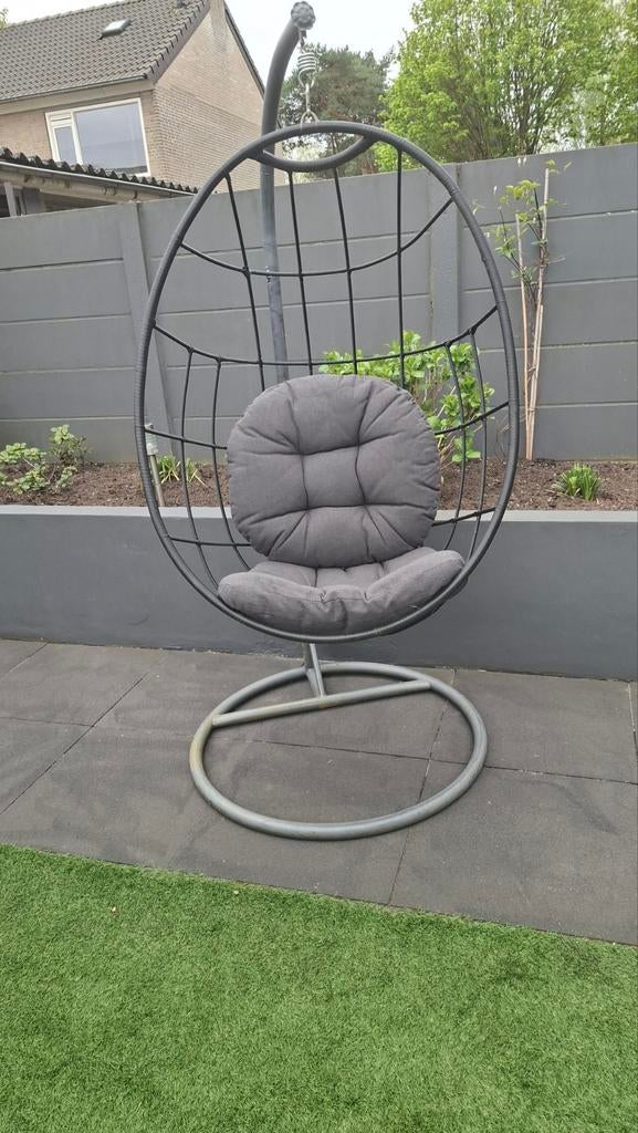 Hangstoel,  Schommel ei, schommelstoel 2x, Ophalen, Zo goed als nieuw