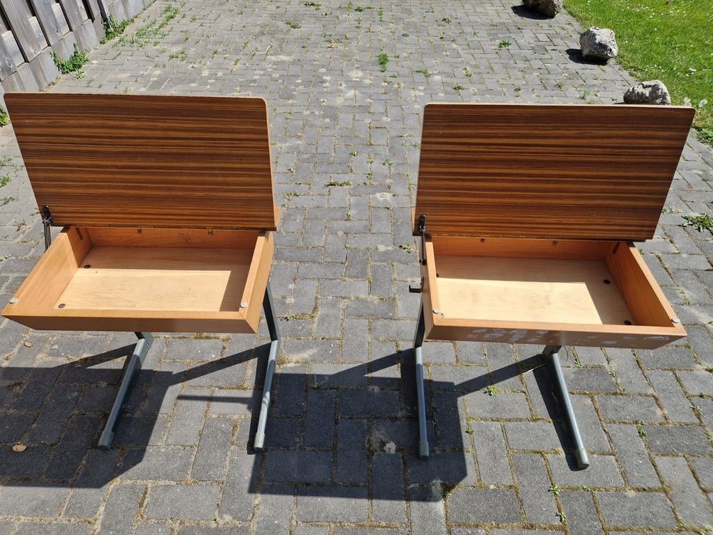 Gratis op te halen: 2 vintage schoolbankjes, Ophalen, Gebruikt