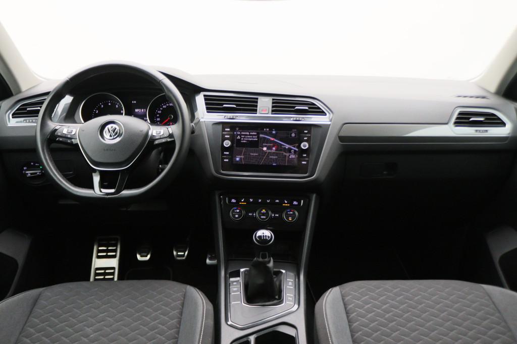 Volkswagen Tiguan 1.5 TSI ACT Comfortline Business LED, Navi, Voorwielaandrijving, Stof, 150 pk, Handgeschakeld