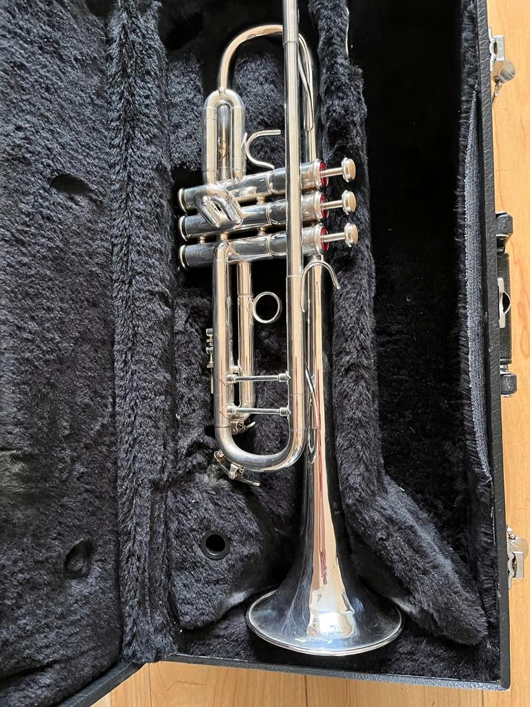 Karl Glaser Semi Mobell-2005 Trompet met koffer, Ophalen of Verzenden, Gebruikt, Bes-trompet, Met koffer