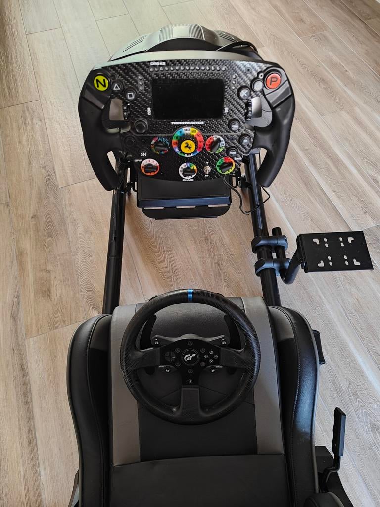 Thrustmaster T300RS GT + Thrustmaster SF1000+GTPLAYER, Spelcomputers en Games, Spelcomputers | Overige, Zo goed als nieuw, Ophalen