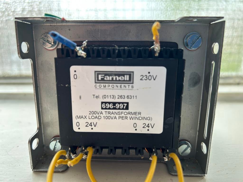 Transformator 230V naar 2 x 24V, 200 VA, Hobby en Vrije tijd, Elektronica-componenten, Ophalen of Verzenden, Gebruikt