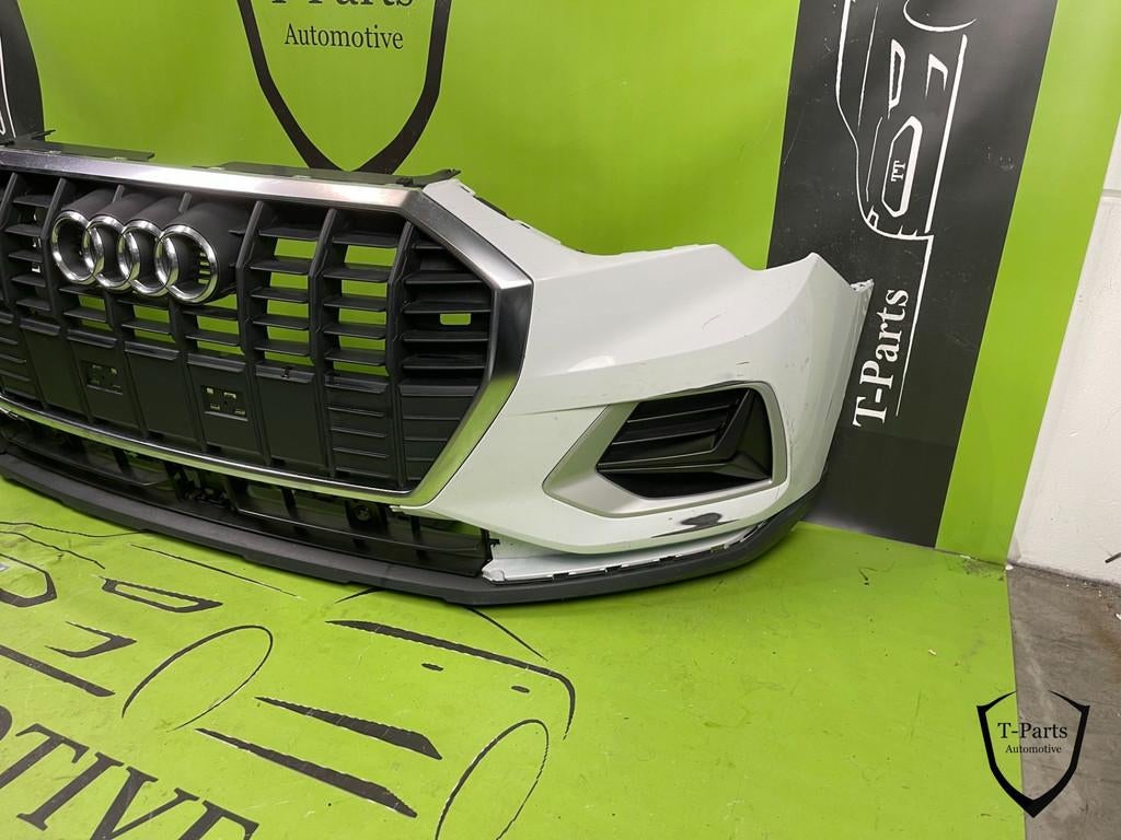 audi Q3 voorbumper bumper s-line s line, Gebruikt, AUDI AG, Auto-Union-Strasse 1
85045  Ingolstadt, DE, Kundenbetreuung@audi.de