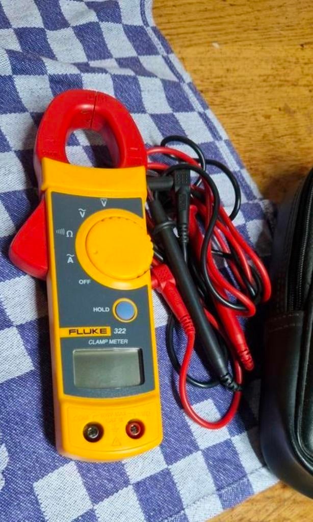 Fluke   Spanningstester in etui, Ophalen, Gebruikt