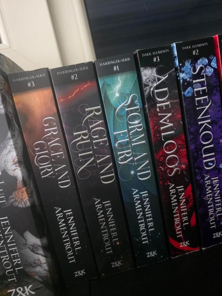 Jennifer Armentrout collectie (22 stuks), Ophalen of Verzenden, Zo goed als nieuw