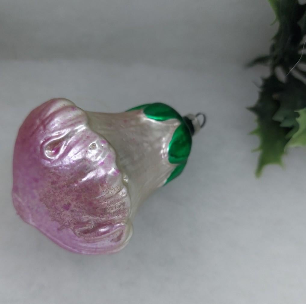 2 oude kerstballen, bloem en bloemenmand, Diversen, Kerst, Verzenden