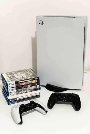 PlayStation 5 Disk Edition met 2 controllers (wit & zwart), Ophalen of Verzenden