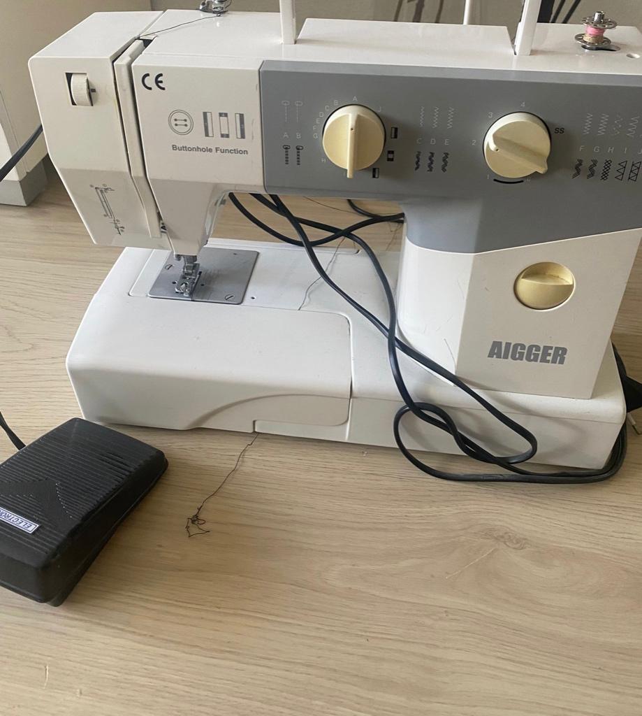 Naaimachine AIGGER, Ophalen of Verzenden, Gebruikt, Naaimachine, Overige merken