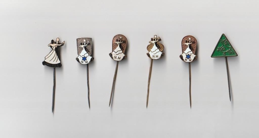 6 verschillende dans speldjes, 5 emaille, Verzamelen, Speldjes, Pins en Buttons, Ophalen of Verzenden, Gebruikt, Overige onderwerpen