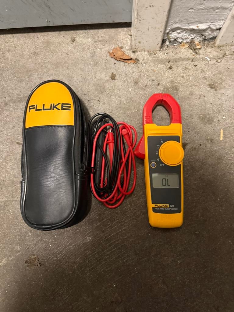 Fluke 323, Ophalen, Zo goed als nieuw, Multimeter