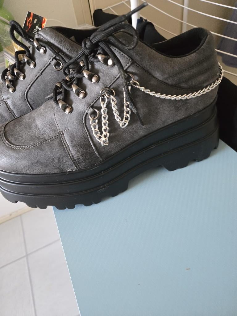 Thick Sole Shoes Vintage maat 41, Kleding | Dames, Schoenen, Nieuw, Ophalen of Verzenden, Sneakers of Gympen, Grijs