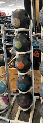 5 x reebok grip bal ballen  6-10 kg incl rek, Ophalen, Gebruikt, Reebok, Fitnessbal