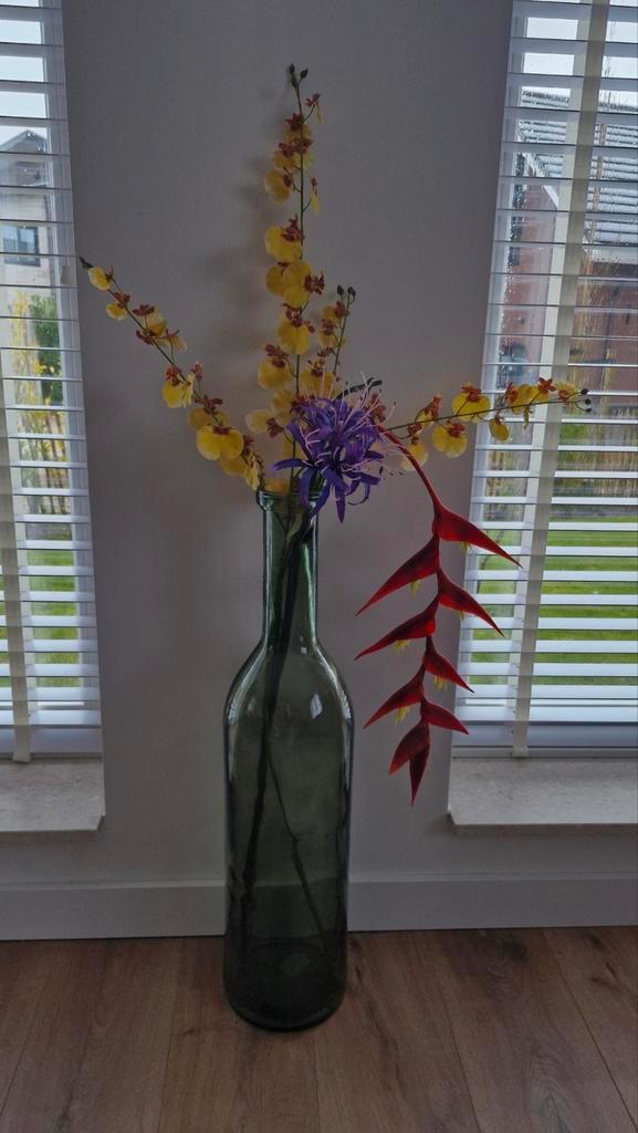 Prachtige kunstbloemen van Intratuin inclusief vaas. Nieuw!, Huis en Inrichting, Woonaccessoires | Kunstplanten en Kunstbloemen