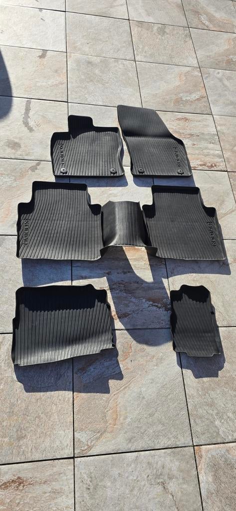 Originele rubberen mattenset Skoda Kodiaq, Auto diversen, Automatten, Ophalen of Verzenden