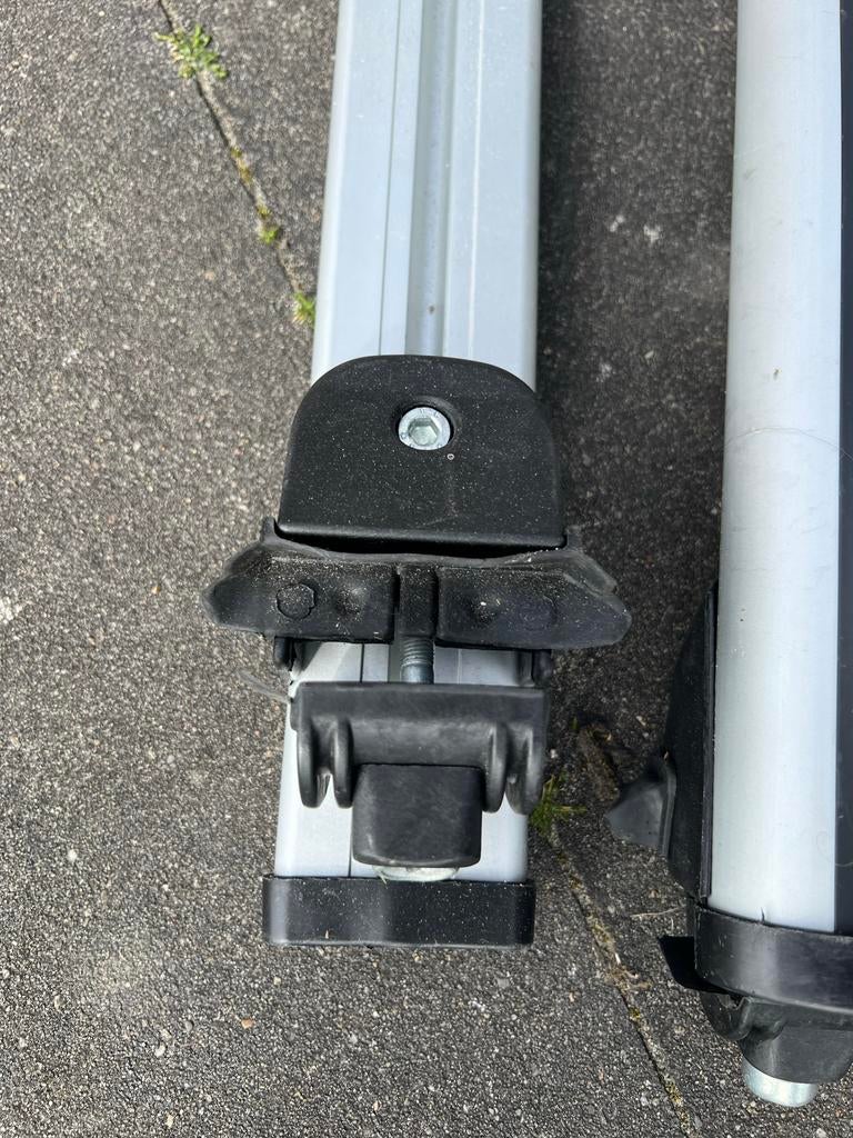 Farad dakdrager 3469-B3/110IRON voor dakrail, Ophalen, Gebruikt