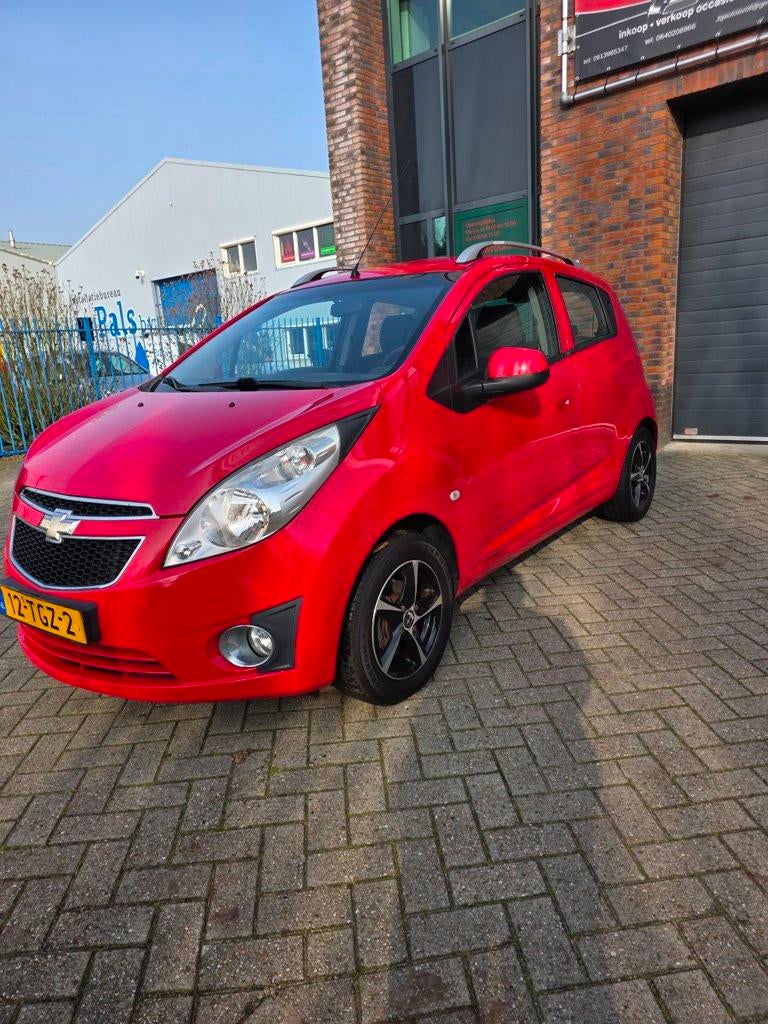 Chevrolet Spark 1.0 16V LT+ Bi-Fuel nwe apk.airco /20 euro v, Auto's, Voorwielaandrijving, Euro 5, Parkeersensor, 4 cilinders