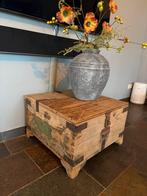 Unieke houten opbergkist / bijzettafel - Vintage look, Ophalen, Gebruikt, 50 tot 100 cm, Minder dan 50 cm