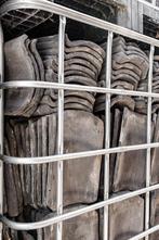 Antieke grijs gesmoorde oude holle handvorm pannen 8.500 st, Gebruikt, Steen of Klei, Ophalen of Verzenden, 15 m² of meer