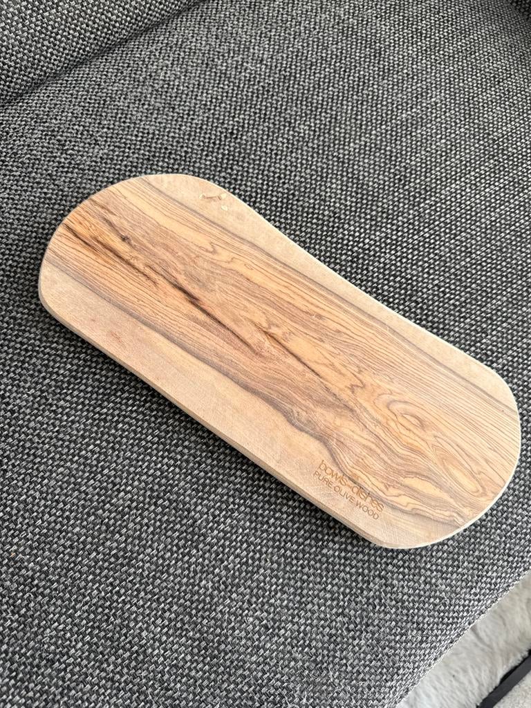 Bowls and Dishes Serveerplankje/ tapasplank van Olijfhout, Huis en Inrichting, Overige materialen, Overige typen, Nieuw, Ophalen of Verzenden