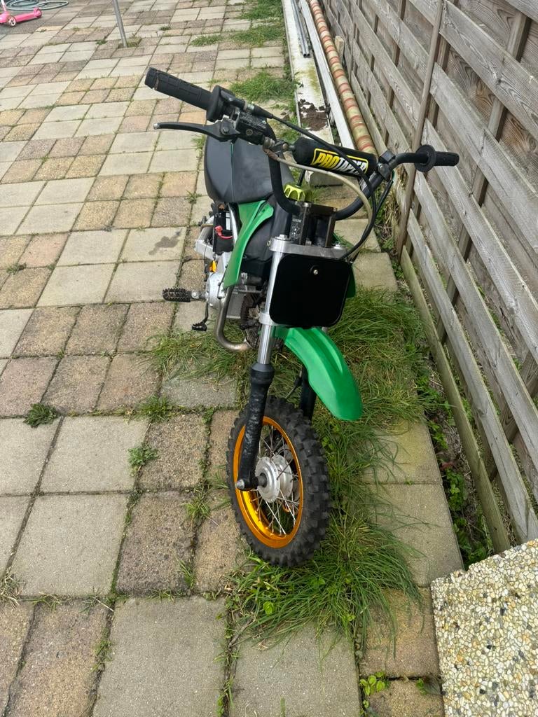 Crossmoter 110cc thumpstar, Fietsen en Brommers, Minibikes, Midibikes en Pitbikes, Ophalen of Verzenden, Zo goed als nieuw, Overige typen