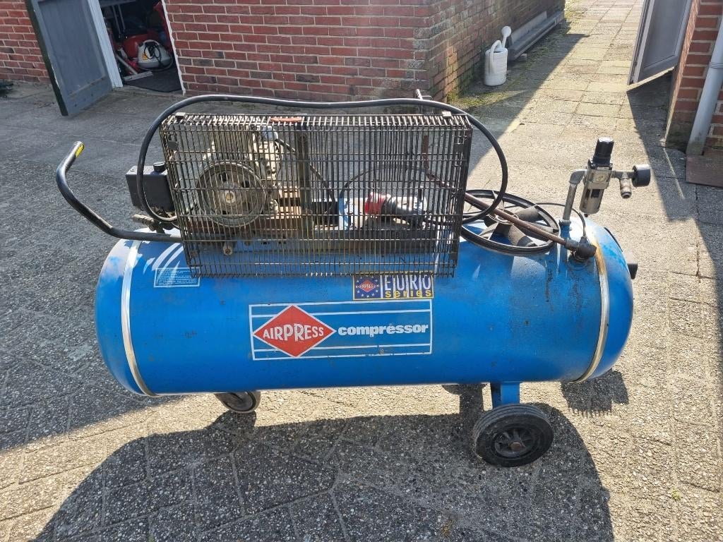 compressor tank, Ophalen, Gebruikt, 200 tot 400 liter/min, Mobiel