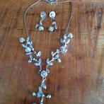 Ketting/oorbellen roosje smaragd groen, Ophalen of Verzenden, Nieuw, Groen, Overige materialen