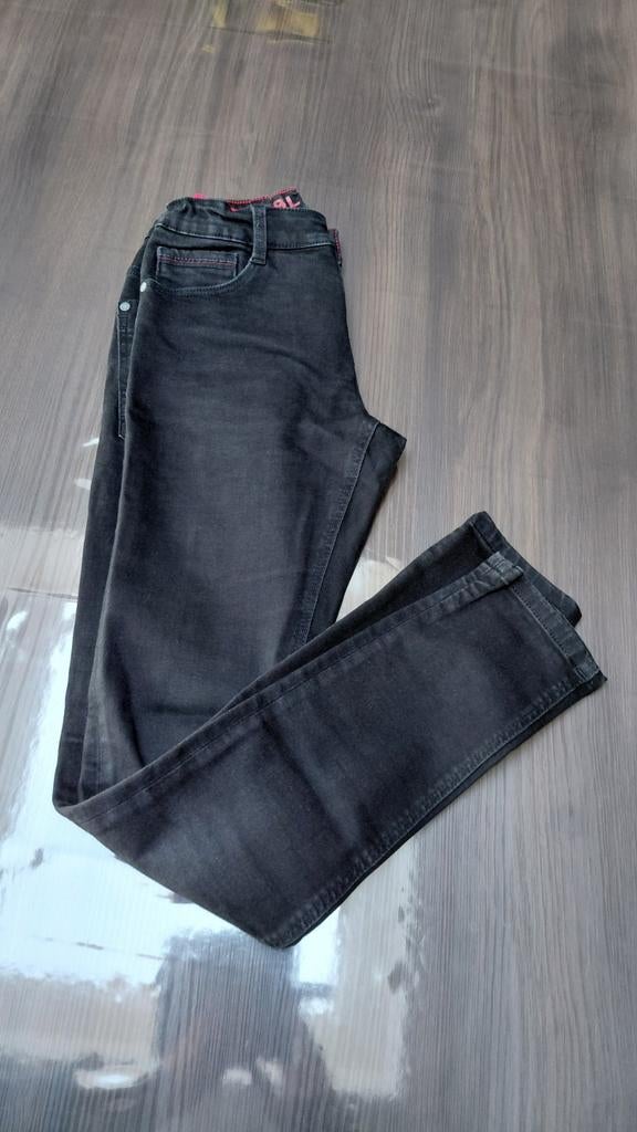 Nette Jeans, slim fit, We Fashion, maat 170, 3 st. €20, Kinderen en Baby's, Kinderkleding | Maat 170, Ophalen of Verzenden, Zo goed als nieuw