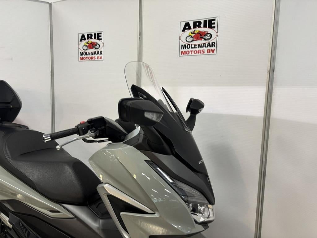 Honda NNS 350 FORZA ABS (bj 2021), Motoren, Motoren | Honda, Bedrijf, Onbekend, Onbekend, Minimaal motorrijbewijs A2