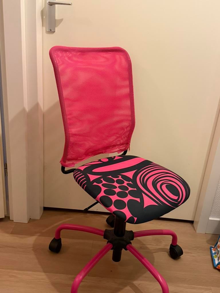 Roze bureaustoel, Ophalen, Zo goed als nieuw, Roze