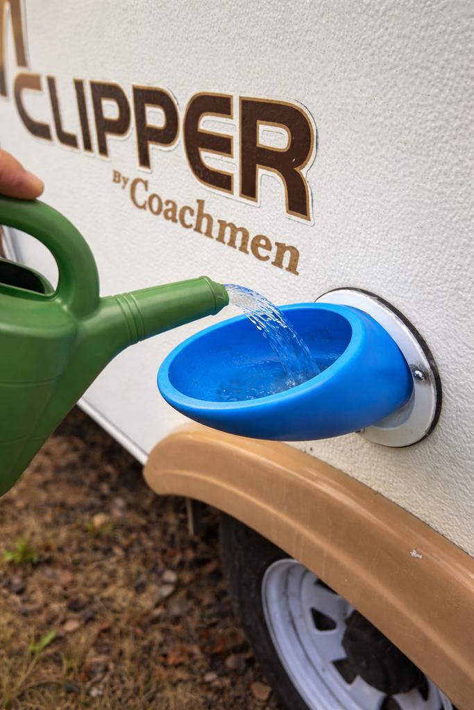 Watertrechter voor camper kamperen water trechter gieter, Caravans en Kamperen, Ophalen of Verzenden, Zo goed als nieuw