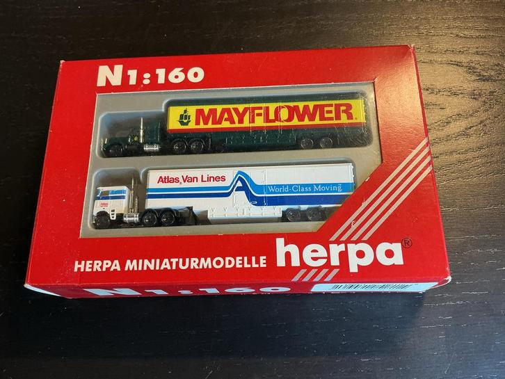 Herpa N-schaal Vrachtwagens: Mayflower & Atlas Van Lines, Hobby en Vrije tijd, Modeltreinen | N-Spoor, Zo goed als nieuw, Overige typen