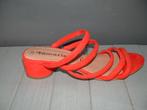 Tamaris Hasel slippers sandalen block hak maat 39, Tamaris, Oranje, Zo goed als nieuw, Sandalen of Muiltjes