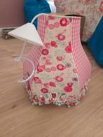 Kleurrijke lampenkap met bloemen en ruitjes, Huis en Inrichting, Lampen | Lampenkappen, Ophalen of Verzenden, Gebruikt, Rond, Minder dan 25 cm