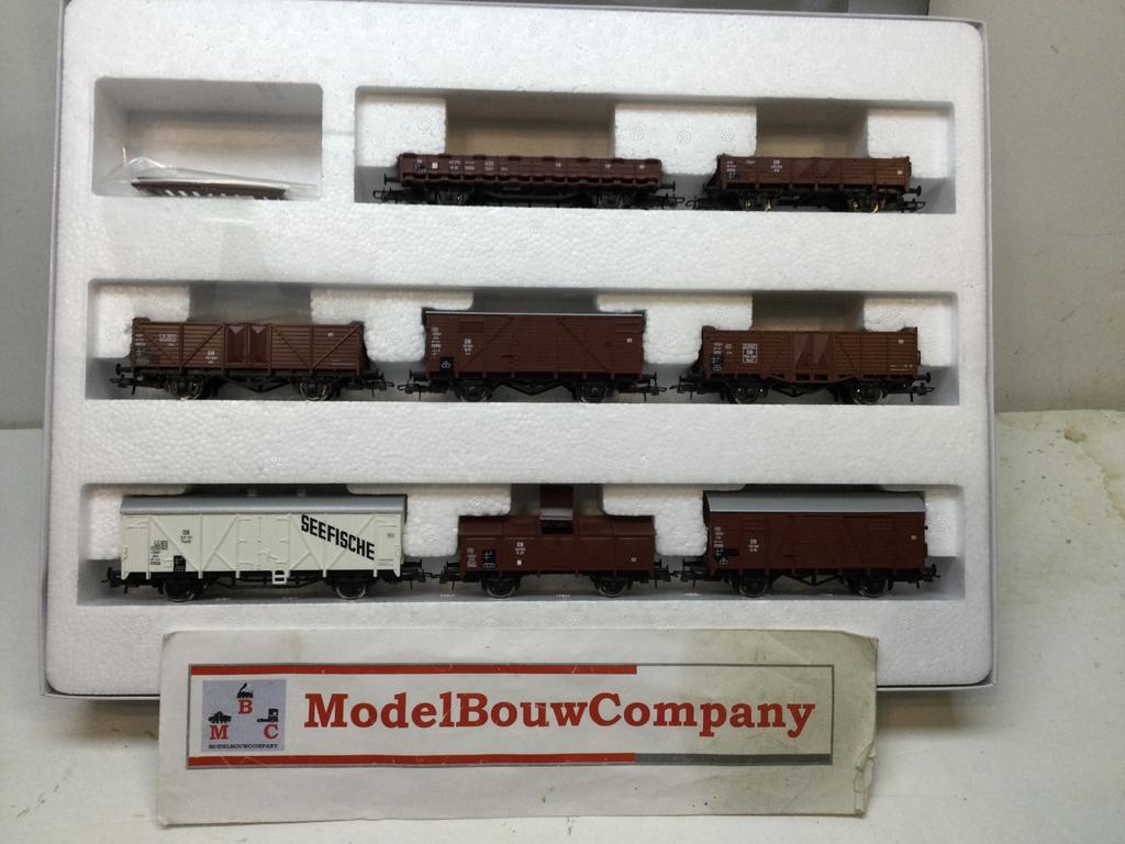 Roco 44002 DB GOEDEREN WAGONS 8 stuks, Hobby en Vrije tijd, Modeltreinen | H0, Gelijkstroom, Wagon, Ophalen of Verzenden, Zo goed als nieuw