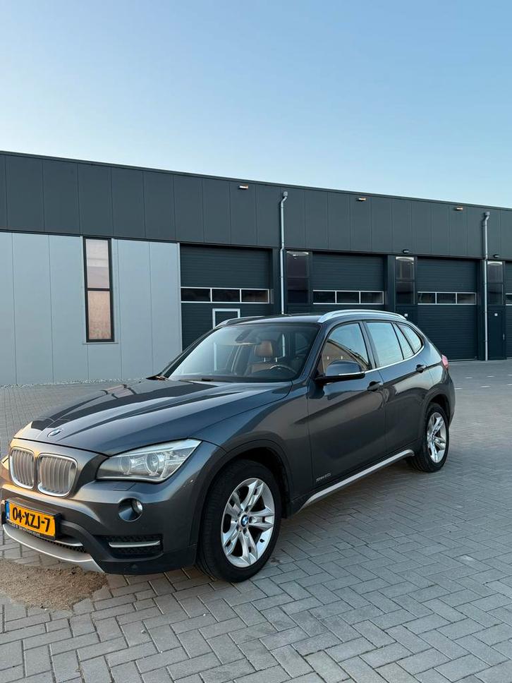 BMW X1 2.0 Sdrive 20I AUT 2012 Grijs, Auto's, BMW, Particulier, X1, Benzine, C, SUV of Terreinwagen, Automaat, Origineel Nederlands