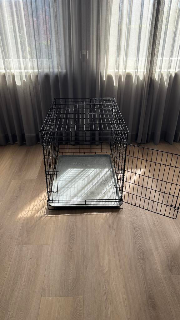 Bench zwart staal, Dieren en Toebehoren, Hondenbenches, Ophalen, Zo goed als nieuw