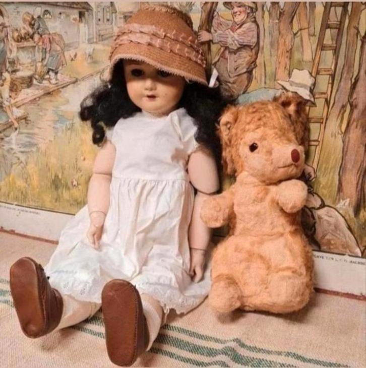 Franse brocante pop Paris uni France, Verzamelen, Poppen, Gebruikt, Pop, Ophalen of Verzenden