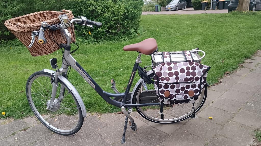 Bikkel electrische damesfiets met 2 accu's!!, Ophalen, Gebruikt, Overige merken