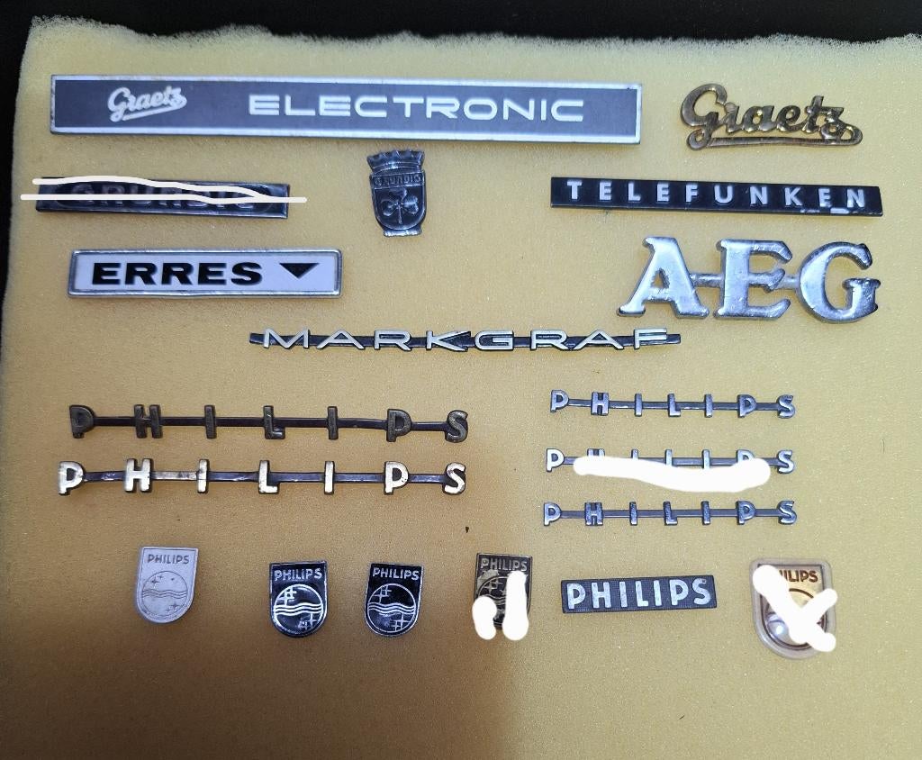 Emblemen, logo`s, typeplaatjes, merkplaatjes, Merken, Verzamelen, Ophalen of Verzenden, Gebruikt, Gebruiksvoorwerp