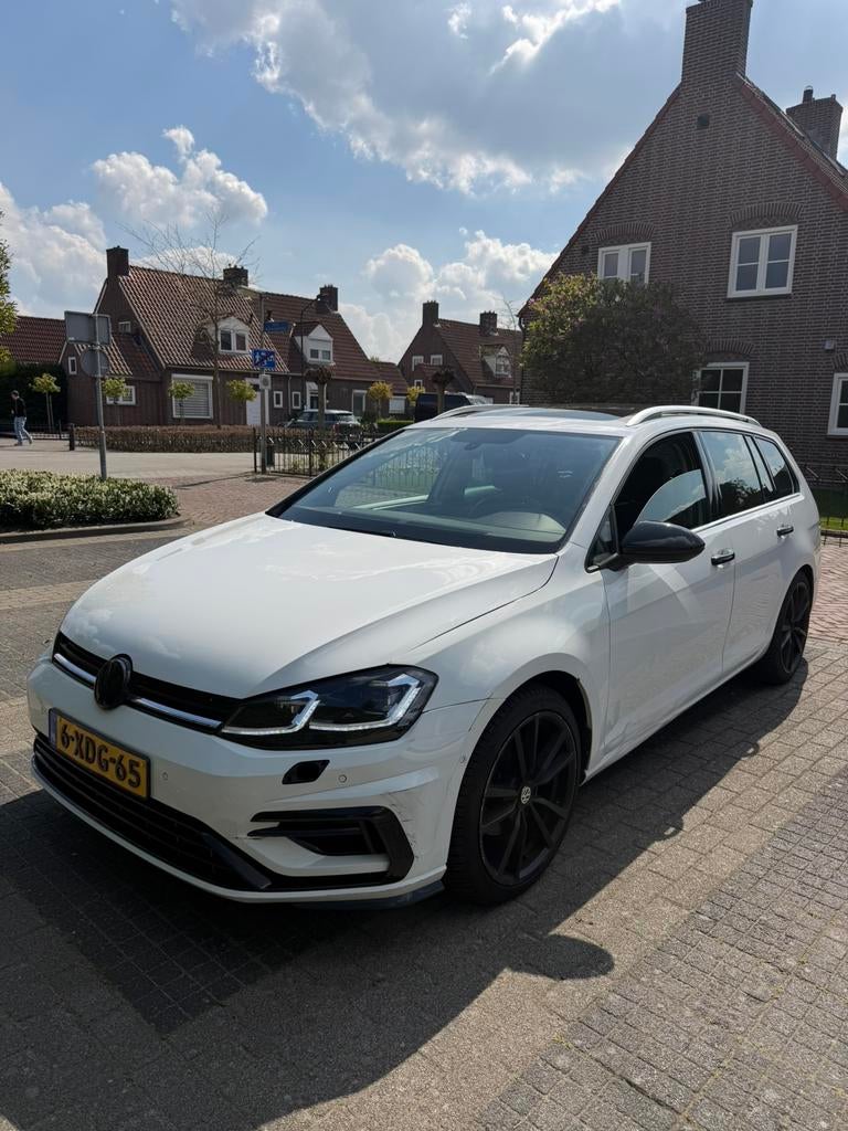 Volkswagen Golf 1.4 TSI 103KW Variant DSG 2014  R uitgevoerd, Auto's, Volkswagen, 680 kg, 4 cilinders, Wit, Origineel Nederlands